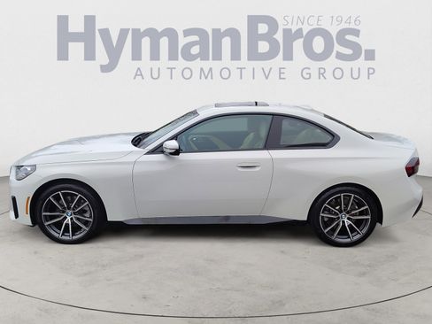 Used 2023 BMW 230i xDrive Coupe w/ Premium Package image 6