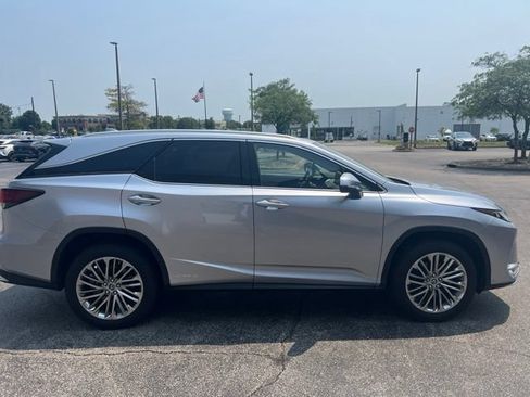 Used 2022 Lexus RX 450hL Luxury w/ Cold Area Package (CT) AWD/4WD image 2