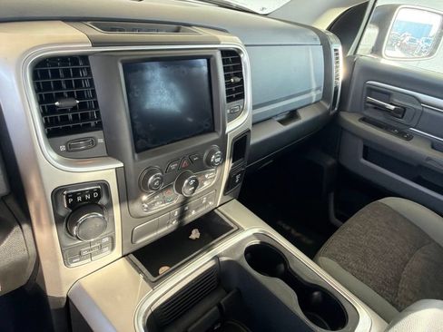 Used 2020 RAM 1500 Classic SLT w/ Luxury Group AWD/4WD image 11