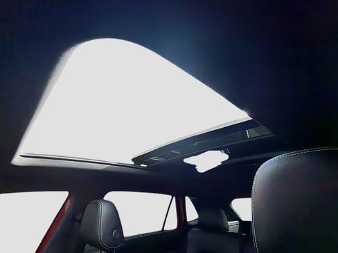 Used 2023 Volkswagen Atlas Cross Sport SEL Premium R-Line image 27