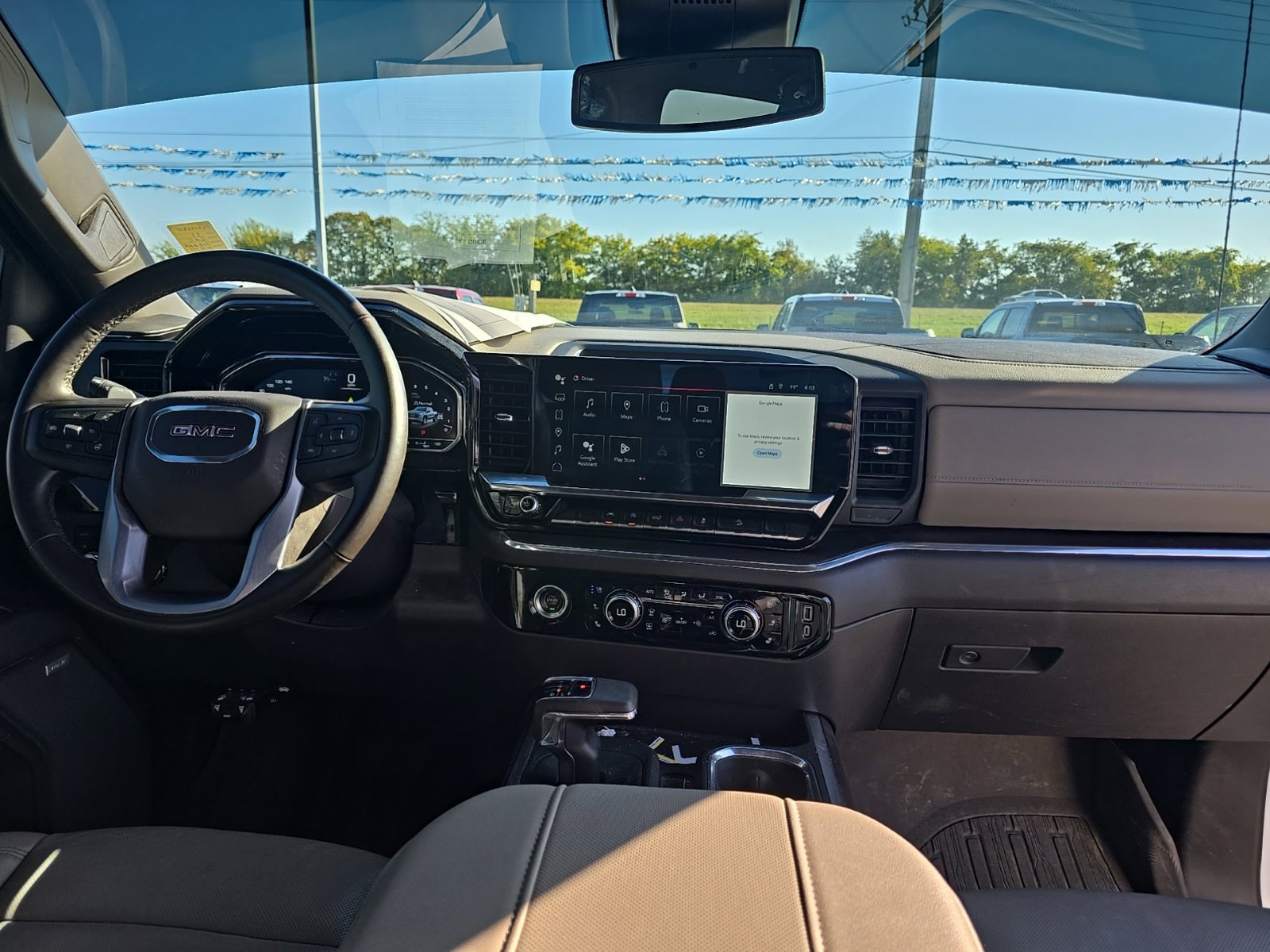 Used 2023 GMC Sierra 1500 SLT w/ SLT Premium Package AWD/4WD image 8