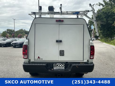 Used 2023 RAM 1500 Tradesman RWD image 4