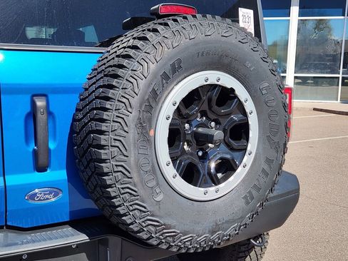 Used 2024 Ford Bronco Badlands image 33