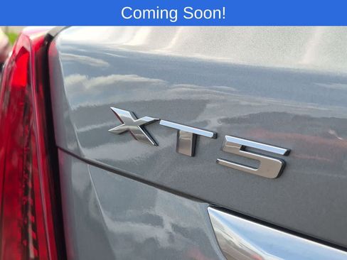 Used 2023 Cadillac XT5 Luxury AWD/4WD image 12