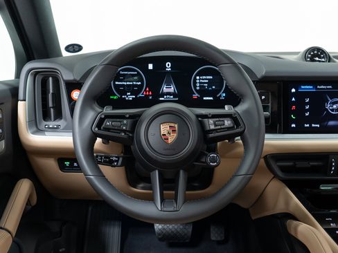 New 2026 Porsche Cayenne Coupe AWD/4WD image 21