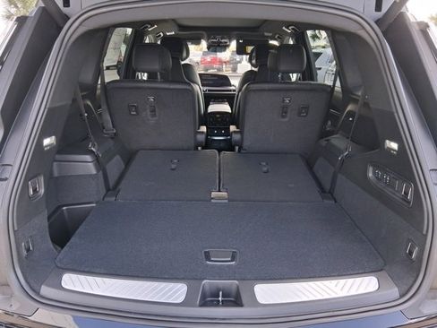 New 2026 Cadillac Vistiq Sport image 10