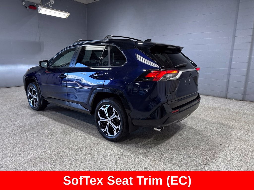 Certified 2022 Toyota RAV4 XSE w/ Weather Package AWD/4WD image 9
