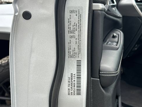 Used 2023 Jeep Grand Cherokee L Limited w/ Trailer Tow Group (B) image 56