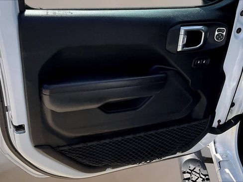 Used 2021 Jeep Gladiator Sport AWD/4WD image 21