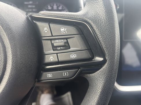 Used 2024 Subaru Crosstrek 2.0i Premium image 19