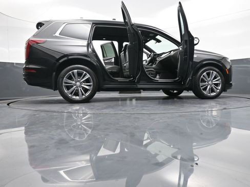 Used 2024 Cadillac XT6 Premium Luxury image 49