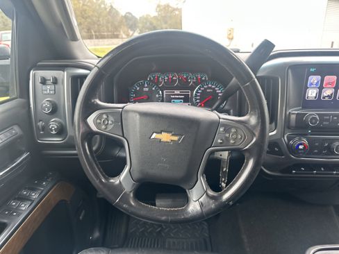 Used 2015 Chevrolet Silverado 2500 LTZ w/ LTZ Plus Package image 23
