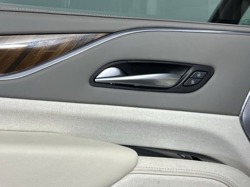 Used 2024 Cadillac Escalade Sport Platinum w/ LPO, ONYX Package image 29