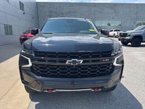 Certified 2024 Chevrolet Suburban Z71 w/ Luxury Package image 2