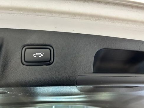 Used 2022 Kia Telluride SX w/ Nightfall Edition Package AWD/4WD image 18