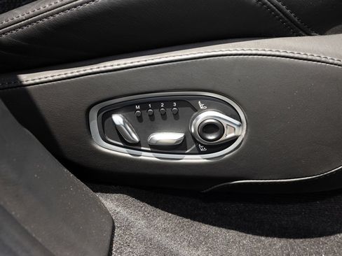 Used 2021 Aston Martin DBX AWD/4WD image 69