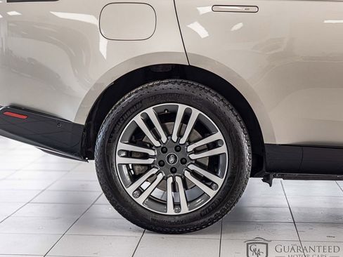 Used 2023 Land Rover Range Rover SE AWD/4WD image 10