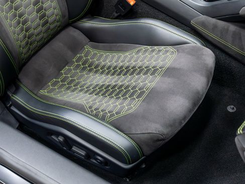Used 2017 Lamborghini Huracan LP 610-4 AWD/4WD image 29