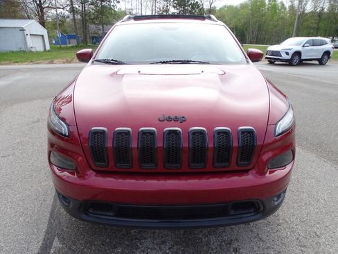 Used 2017 Jeep Cherokee High Altitude w/ Luxury Group AWD/4WD image 7