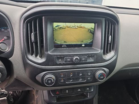 Used 2019 Chevrolet Colorado W/T w/ WT Convenience Package RWD image 13