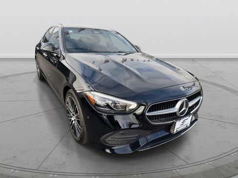 Used 2025 Mercedes-Benz C 300 4MATIC Sedan image 2