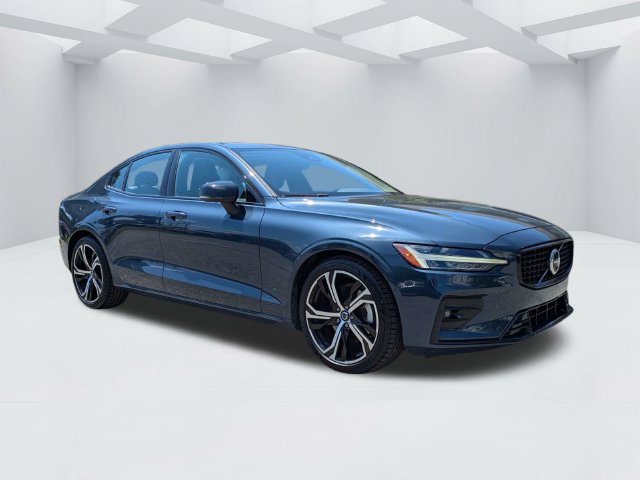 Certified 2024 Volvo S60 B5 Plus FWD image 2
