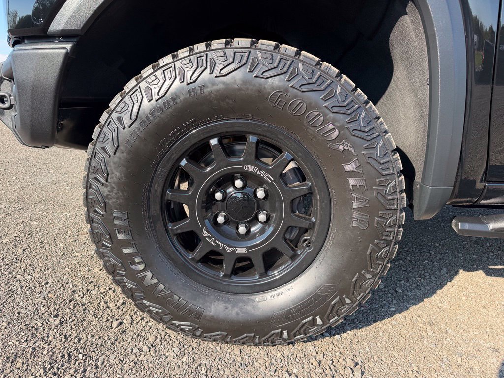 Used 2024 GMC Sierra 1500 AT4X w/ AT4X AEV Edition AWD/4WD image 15
