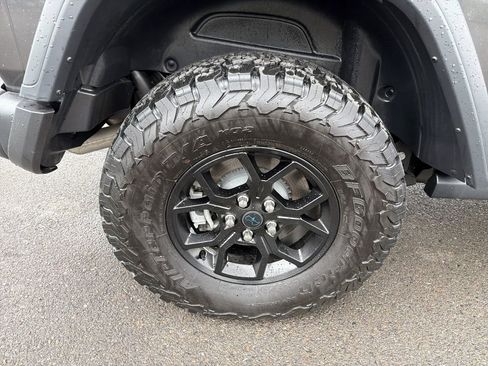 Used 2024 Jeep Wrangler Unlimited image 33