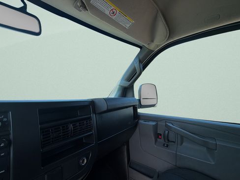 Used 2021 Chevrolet Express 2500 w/ Driver Convenience Package RWD image 17