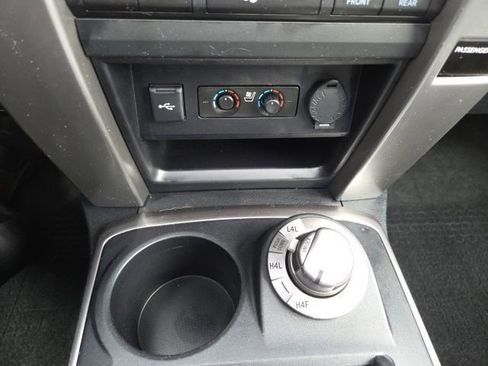 Used 2023 Toyota 4Runner Limited image 18