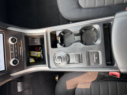 Used 2021 Ford Edge SE AWD/4WD image 21