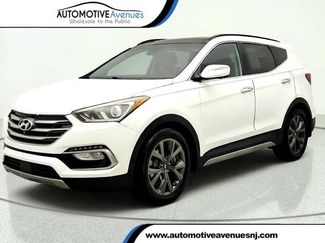 Used 2017 Hyundai Santa Fe Sport w/ 2.0T Ultimate Tech Package 05 AWD/4WD video 1