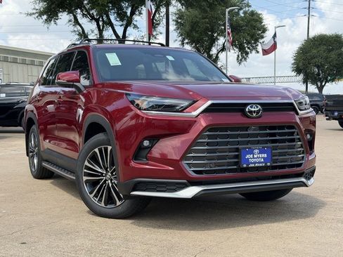 New 2026 Toyota Grand Highlander AWD Hybrid image 2