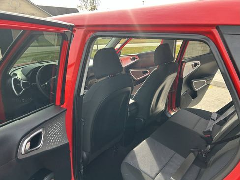 Used 2022 Kia Soul LX w/ Technology Package image 27