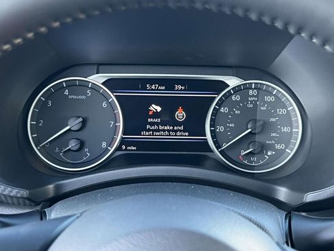 New 2025 Nissan Sentra SV w/ SV Premium Package image 17