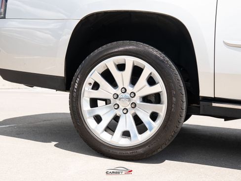 Used 2019 Cadillac Escalade ESV Premium Luxury AWD/4WD image 11