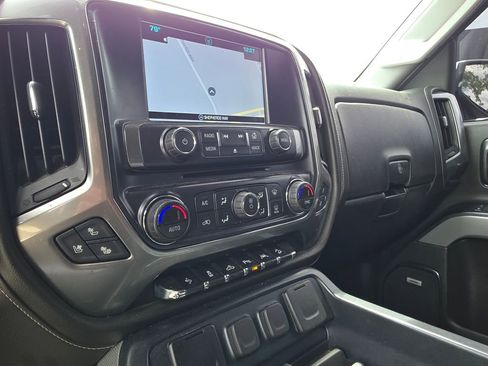 Used 2018 Chevrolet Silverado 1500 LTZ Z71 w/ Centennial Edition AWD/4WD image 21