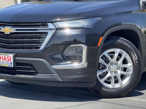 Certified 2022 Chevrolet Traverse LS image 3