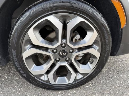 Used 2021 Kia Soul X-Line image 11