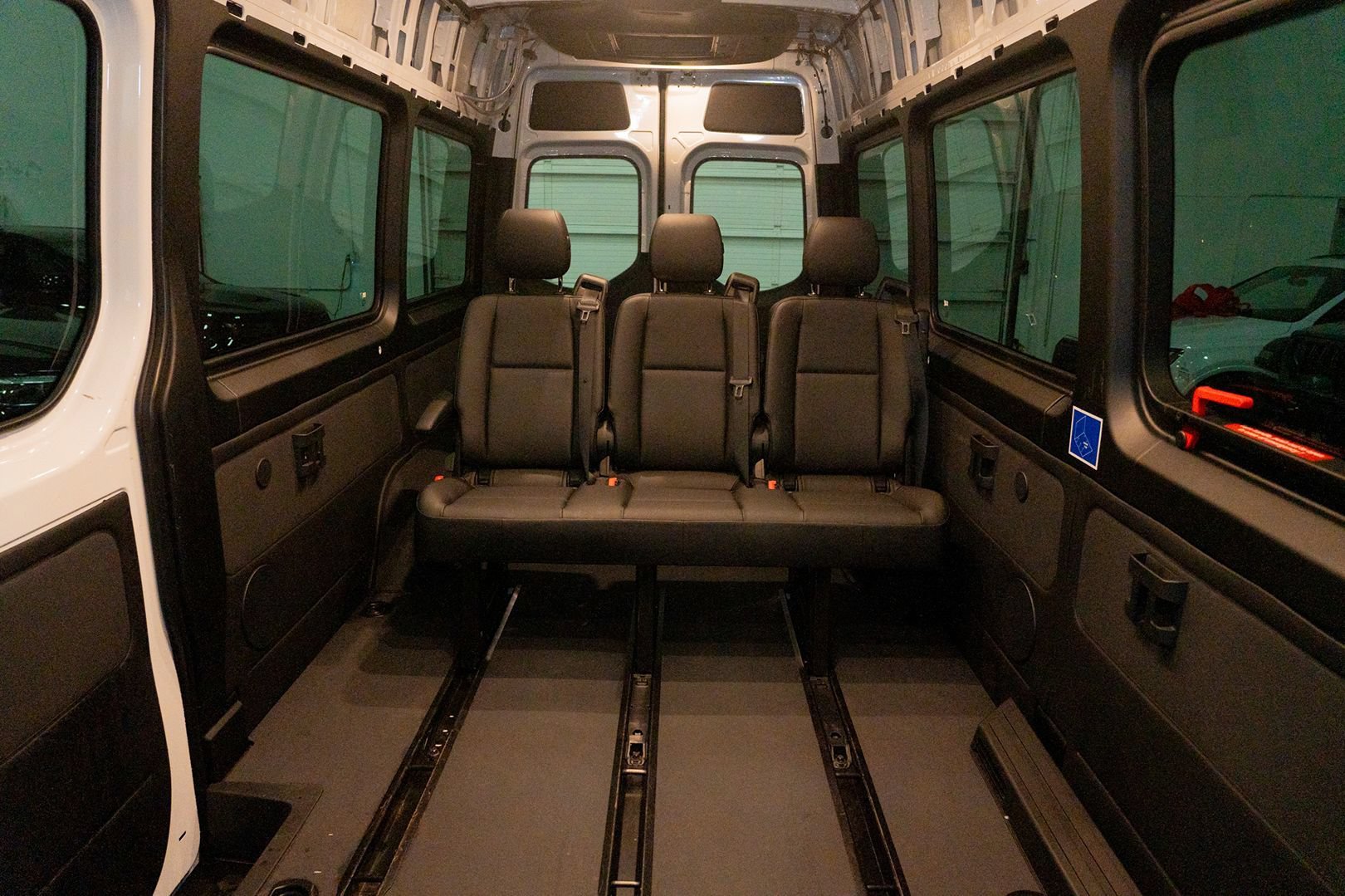 Used 2019 Mercedes-Benz Sprinter 2500 image 27