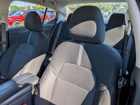 Used 2024 Nissan Sentra SV FWD image 15