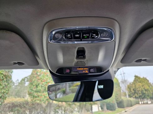 Used 2020 Volvo S60 T5 Momentum image 23