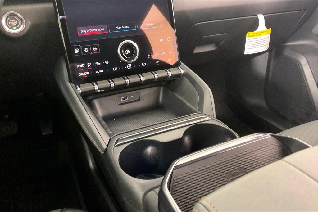 New 2027 GMC Terrain AT4 w/ Convenience Package III AWD/4WD image 7