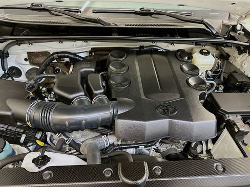 Used 2022 Toyota 4Runner TRD Off-Road image 34