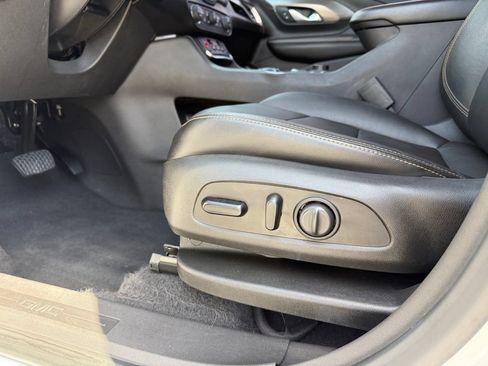 Used 2021 GMC Terrain SLT w/ Elevation Edition FWD image 12