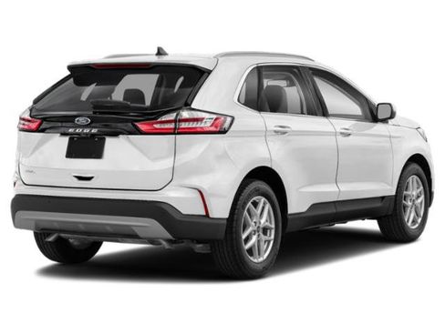 Used 2022 Ford Edge SEL w/ Convenience Package AWD/4WD image 2