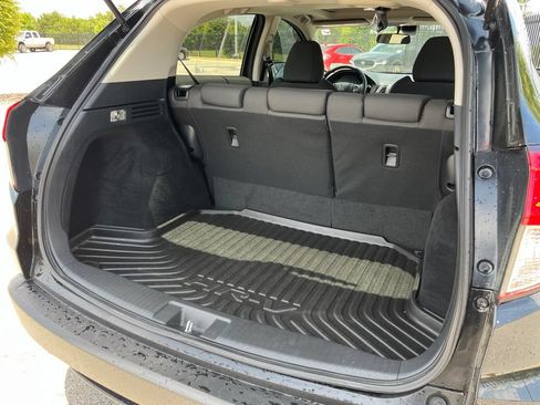 Used 2022 Honda HR-V EX image 7