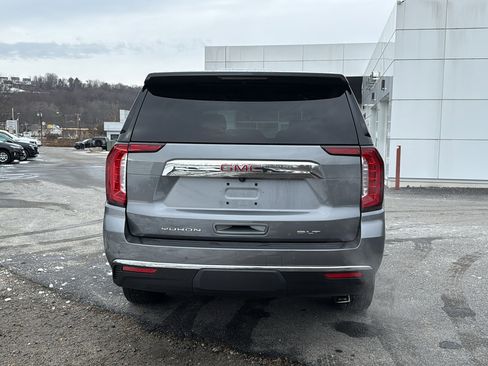 Used 2022 GMC Yukon SLT w/ SLT Premium Package image 5