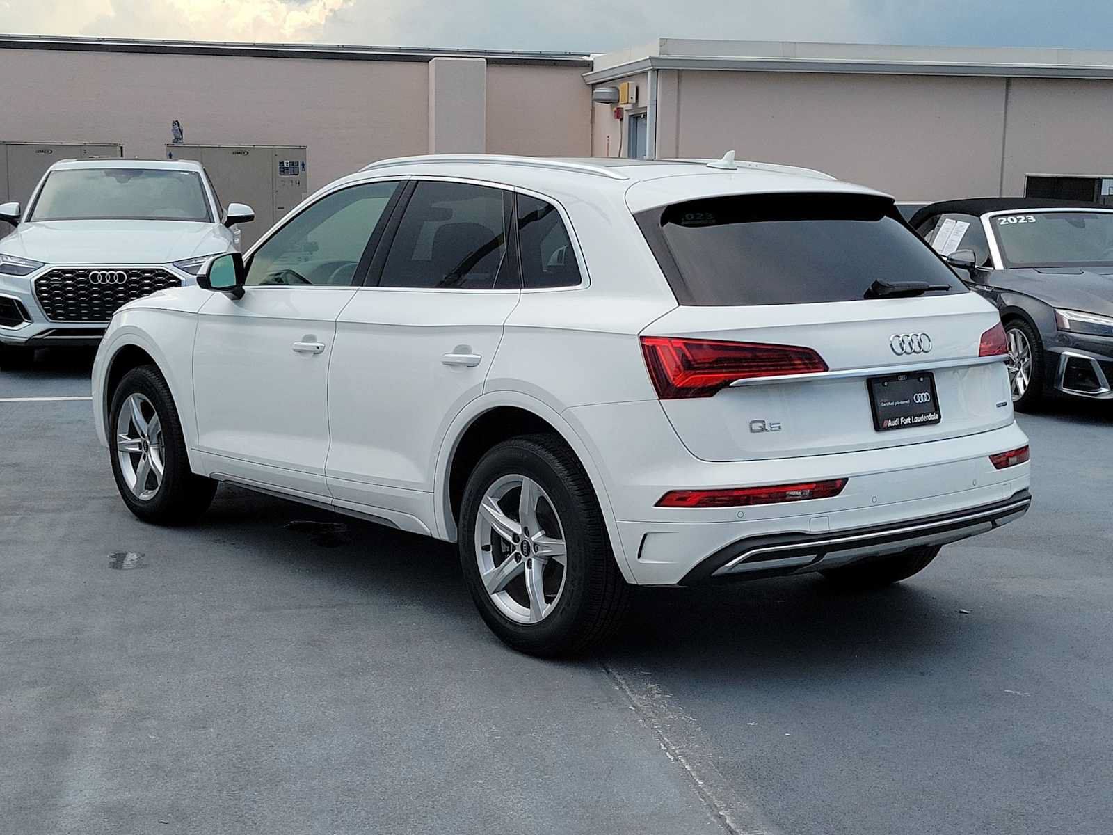 Certified 2023 Audi Q5 2.0T Premium w/ Convenience Package AWD/4WD image 10