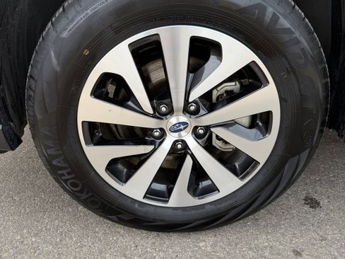 Certified 2025 Subaru Outback Premium w/ Popular Package #1A image 22